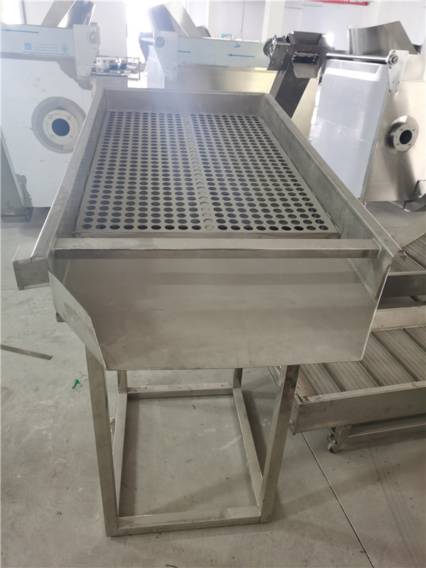 山東連續(xù)油炸機(jī)